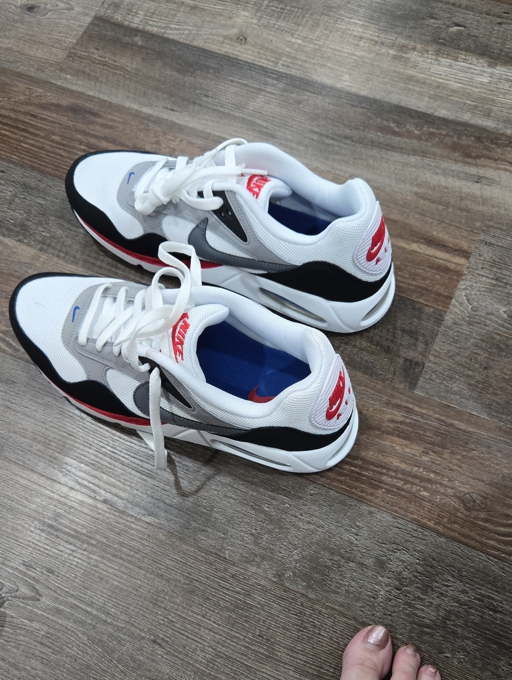 Nike Men’s White Black Gray Sneakers with Red Accents